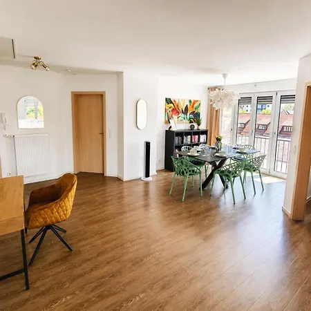 Premium - 90 M2 - Zentral - Naehe Stadtpark Апартаменты