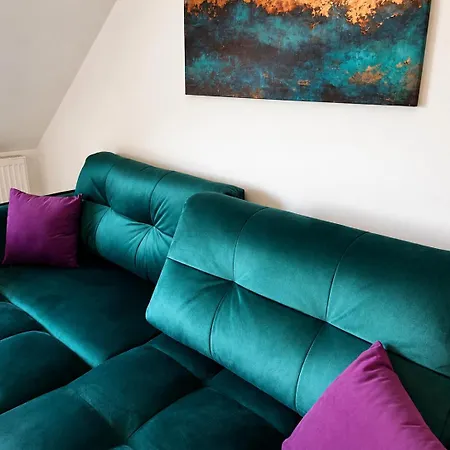 Premium - 90 M2 - Zentral - Naehe Stadtpark Апартаменты *