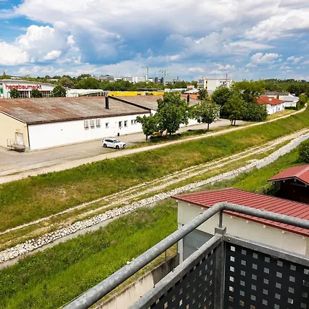 Premium - 90 M2 - Zentral - Naehe Stadtpark Апартаменты